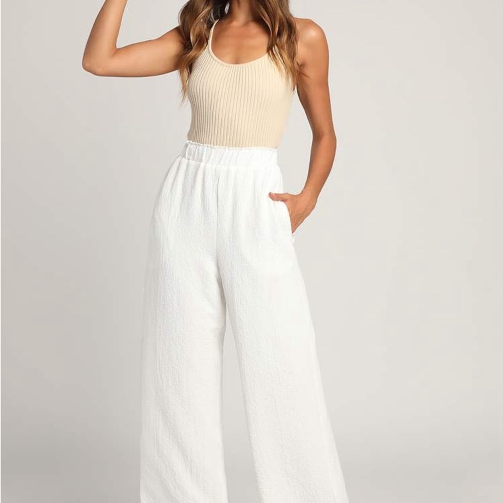 Lulu’s Textured High Waisted Wide-Leg Pants
